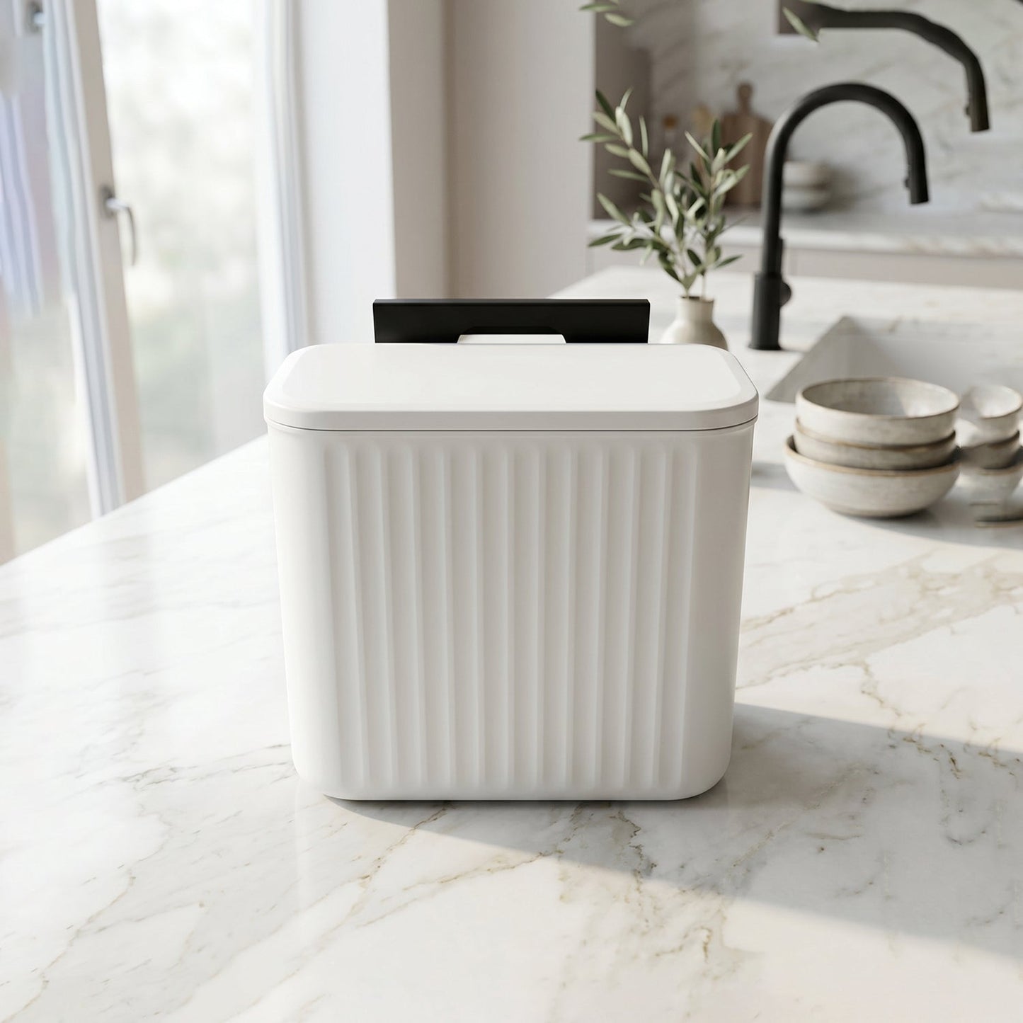 Portable Plastic Kitchen Dustbin, Trash Bin (1 Pc, 25x22 Cm)